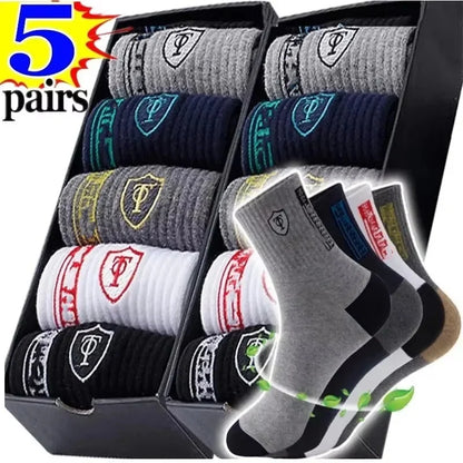 Asymmetrical A/B Style Couple Socks–Harajuku Mismatched Cotton Socks,Fun Casual Unisex Gift for Street Fashion Lovers